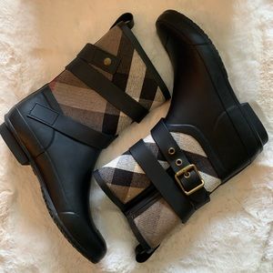 *Authentic* Brand New Burberry Rain Boots